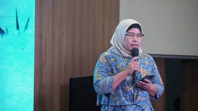 Melia Famiola saat memaparkan gagasan kolaborasi untuk mewujudkan ekonomi berkelanjutan (ESG) di Indonesia (6/1).  