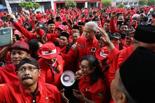 Gubernur Jawa Tengah Ganjar Pranowo menghadiri HUT ke-50 PDIP di JI Expo Kemayoran, Jakarta pada Selasa (10/1). Foto: Dok. Istimewa