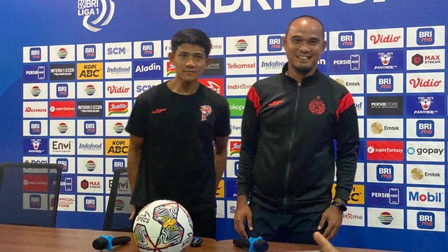 Konferensi pers Persija Jakarta jelang laga melawan Persib, Selasa (10/1/2023). Foto: Soni Insan Bagus/kumparan