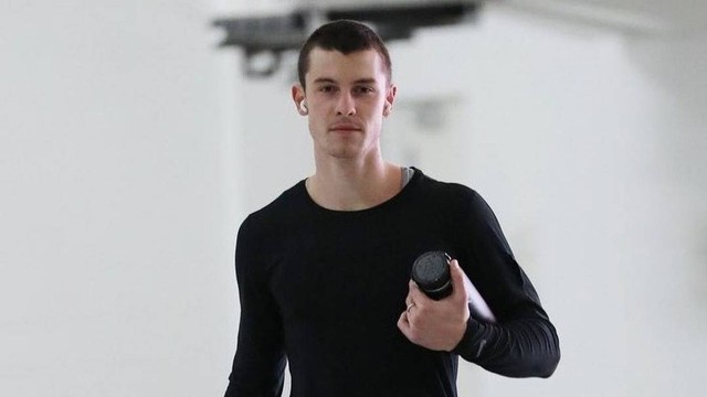 Tampilan Baru Shawn Mendes, Edgy dengan Gaya Rambut Buzzcut. Foto: Instagram/@shawmilaupdatesx