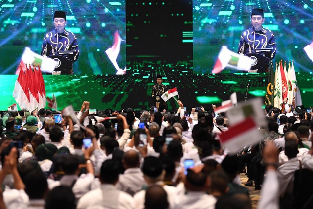 Presiden Jokowi berpidato saat menghadiri Rakornas dan Musyawarah Dewan Partai Bulan Bintang di Jakarta, Rabu (11/1/2023). Foto: Akbar Nugroho Gumay/ANTARA FOTO