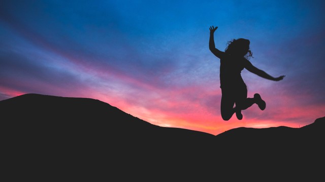 ilustrasi 20 Ucapan Selain Happy Sunday untuk Orang Terdekat. Foto : Unsplash/Austin Schmid.