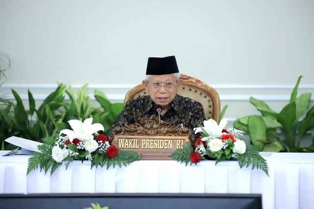 Wakil Presiden Indonesia K.H. Ma'ruf Amin saat memimpin rapat Komite Pengarah Reformasi Birokrasi Nasional (KPRBN) di Istana Wapres, Jakarta, Kamis (12/01). Foto: Dok. Istimewa