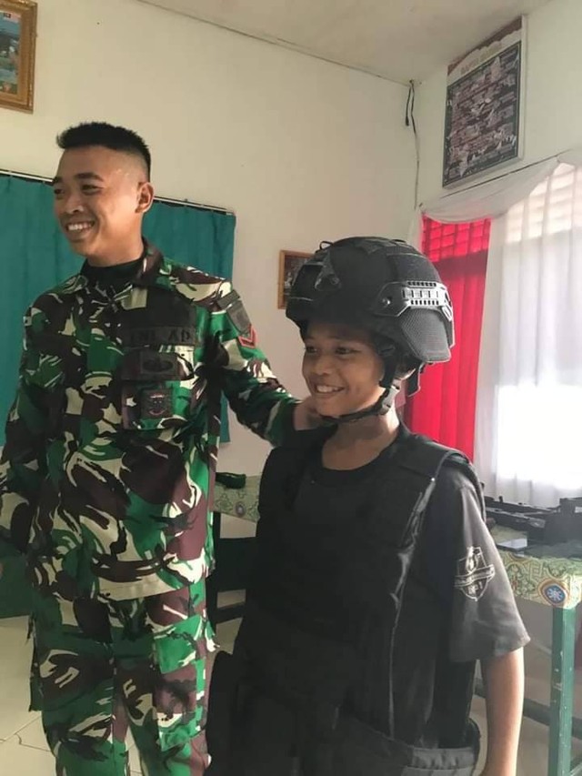 Rumah Baca Teras Perbatasan Gelar Kelas Inspirasi Kenalkan Profesi TNI ...