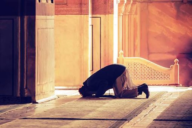 Doa Setelah Sholat Qobliyah Maghrib Lengkap dengan Arab, Latin, dan