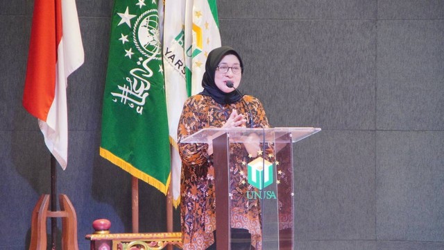 Prof. Dr. dr. Nila Djuwita Faried Anfasa Moeloek, Sp.M(K), seorang ahli oftalmologi (ilmu penyakit mata). Foto: Masruroh/Basra