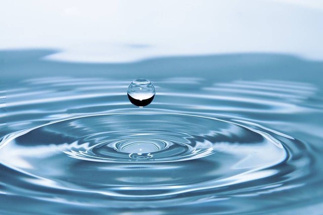 Ilustrasi Kata-Kata Bijakk tentang Air sebagai Pengingat. Foto: Pixabay/ronymichaud.