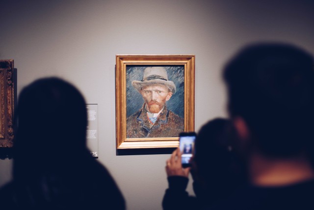 Ilustrasi Harga Tiket Masuk Museum Macan 2023. Foto: Unsplash/stalebg.