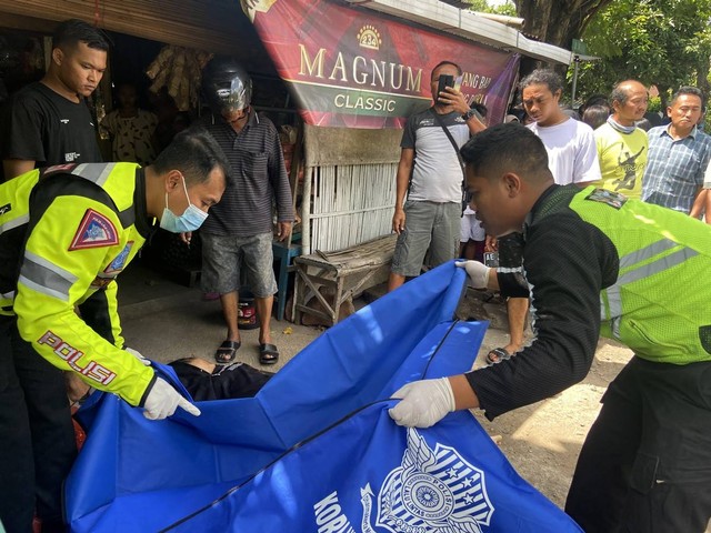 Motor vs Mobil di Ponorogo, Korban Tewas Tanpa Identitas