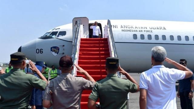 Presiden Jokowi sesaat sebelum Terbang ke Palu, Sulawesi Tengah.  Foto: Dok. Biro Pers Setpres