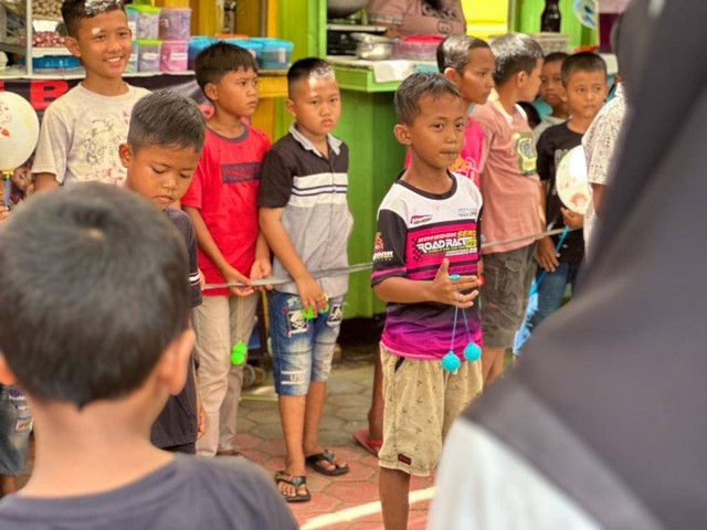 Lomba lato-lato di Lampung Selatan berhadiah kambing dan uang jutaan rupiah, Minggu (15/1/2023) | Foto: Roza Hariqo/Lampung Geh