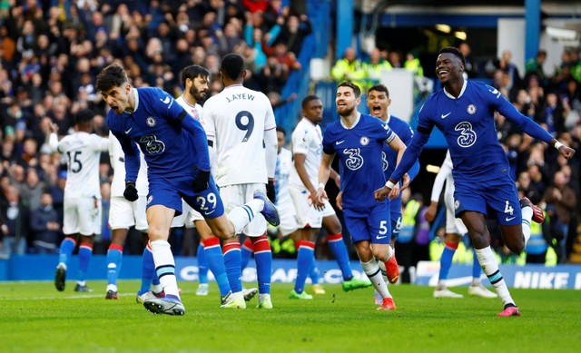 Selebrasi pemain Chelsea Kai Havertz usai mencetak gol ke gawang Crystal Palace pada pertandingan lanjutan Liga Inggris di Stamford Bridge, London, Inggris.
Foto: Peter Cziborra/REUTERS