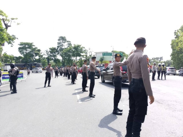 Pintu Masuk Surabaya Disekat Sampai Sidang Perdana Tragedi Kanjuruhan Selesai (3349)