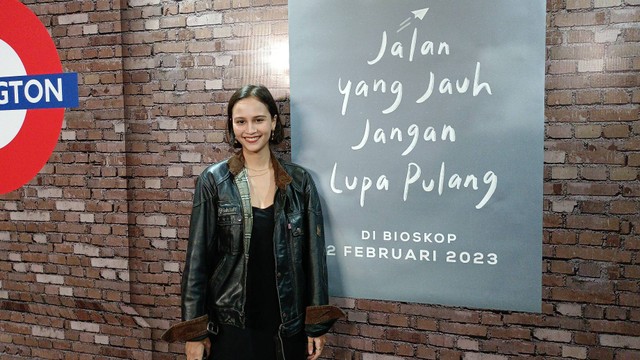 Lutesha Cast Film Jalan Yang Jauh Jangan Lupa Pulang pada Acara Konferensi Pers di Hotel Swiss belinn Simatupang. Foto: Aprilandika Pratama/kumparan