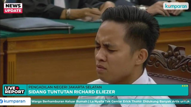 Terdakwa Richard Eliezer menjalani sidang tuntutan terkait pembunuhan Brigadir Yosua di Pengadilan Negeri Jakarta Selatan, Rabu (18/1/2023). Foto: kumparan