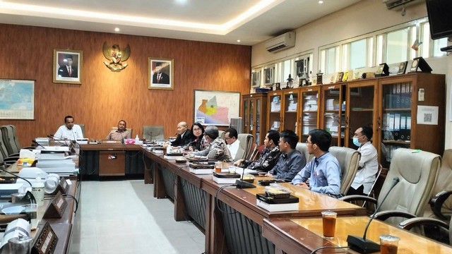 Pertemuan PHRI DIY dengan DPRD DIY soal tunggakan Pesparawi 2022, Rabu (18/1/2023). Foto: 