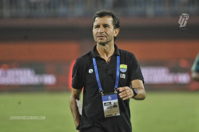 Luis Milla usai laga Madura United vs Persib Bandung dalam pekan ke-19 Liga 1 2022/23 di Stadion Gelora Madura Ratu Pamelingan pada 20 Januari 2023. Foto: Situs web resmi Liga Indonesia Baru