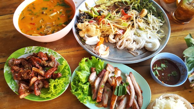 Ilustrasi Makanan khas Thailand yang unik dan lezat. Foto: Unsplash/Jerome Jome.