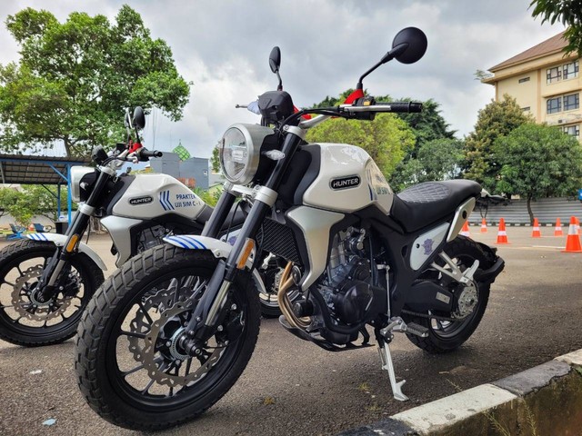 Hunter Scrambler SK500 yang jadi motor ujian praktik SIM C1 Foto: Rizki Fajar Novanto/kumparan