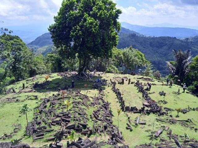 Gunung Padang. Foto: Kebudayaan Kemdikbud