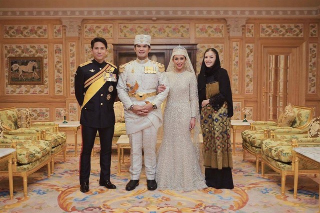 Potret pernikahan putri Sultan Brunei Hassanal Bolkiah, Azemah Bolkiah. Foto: Instagram/@tmski