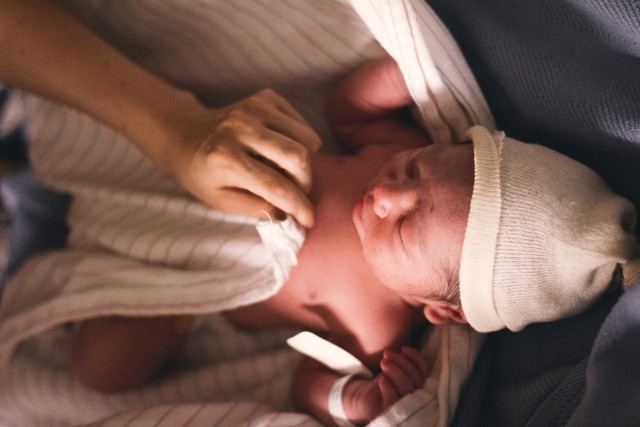 Bayi keracunan air ketuban adalah gangguan kesehatan pada bayi yang baru lahir. Foto: Pexels.com