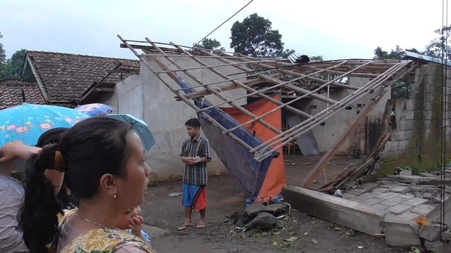 Dampak bencana puting beliung di Sumedang. Foto: Dok. Istimewa