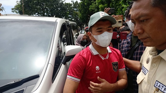 Hadiri Agenda Mediasi, Putra Siregar Tiba di Pengadilan Agama Jakarta Timur. Foto: Aprilandika Pratama/kumparan