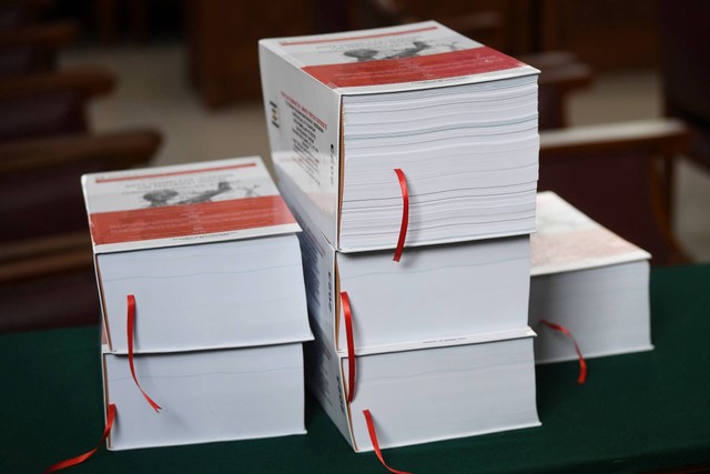 Terdakwa kasus dugaan pembunuhan berencana Brigadir Yosua, Ferdy Sambo, mengikuti sidang lanjutan di PN Jakarta Selatan, Jakarta, Selasa (24/1/2023). Foto: Akbar Nugroho Gumay/ANTARA FOTO