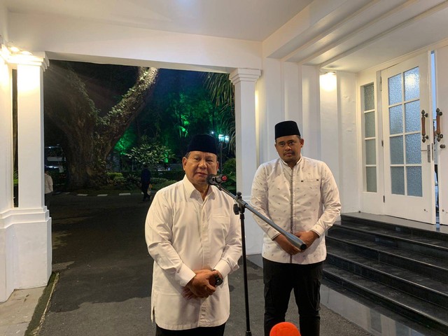 Prabowo di rumah dinas Walkot Medan Foto: Rahmat Utomo/kumparan