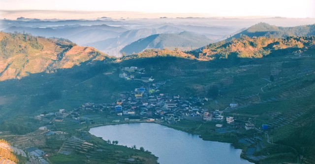 tempat healing di wonosobo. sumber foto : unsplash/ade.