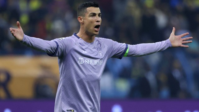 Penyerang Portugal Nassr Cristiano Ronaldo bereaksi selama pertandingan sepak bola semifinal Piala Super Saudi antara Al-Ittihad dan Al-Nassr di Stadion Raja Fahd di Riyadh pada 26 Januari 2023. Foto: Fayez NURELDINE / AFP