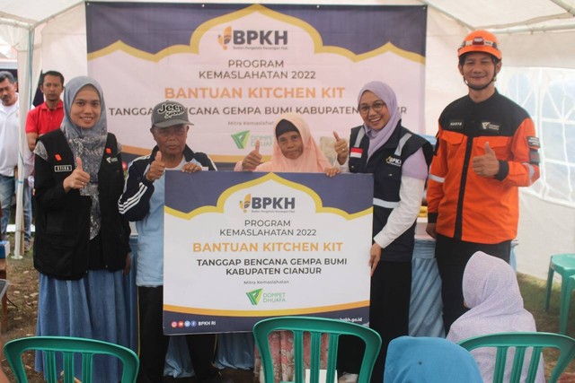 BPKH Badan Pengelola Keuangan Haji (BPKH) melalui divisi Kemaslahatan bersama Dompet Dhuafa turut serta dalam upaya membantu meringankan korban gempa bumi di Cianjur. (Kamis, 26 Januari 2023). Dok. Dompet Dhuafa
