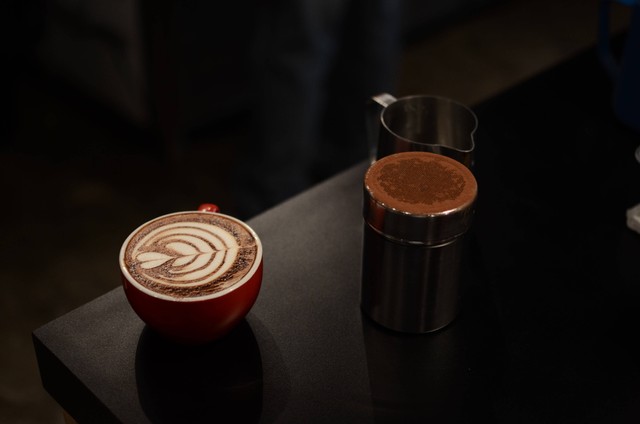 Ilustrasi Tempat Ngopi di Bintaro. Foto: Unsplash/karl chor.