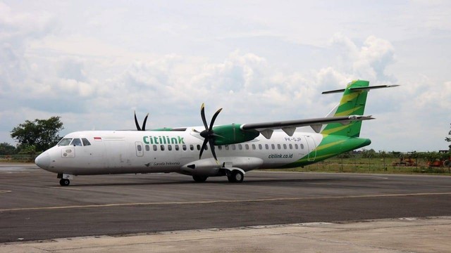 Pesawat Citilink saat lakukan pendaratan di Bandara Ngloram. Jumat (27/01/2023). (Foto: Dok Istimewa)