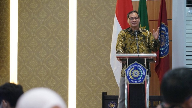 Sambutan Ketua Asosiasi Program Pascasarjana APPTMA Prof. Dr. Achmad Nurmandi. (Dok/Foto/Humas)