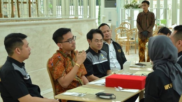 Mangkunegara X saat menerima anggota HIPMI Solo dalam rangkaian Road to Muscab. FOTO: Istimewa