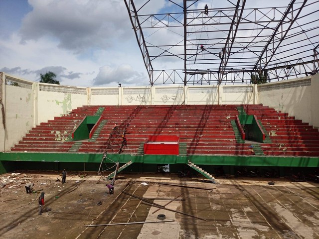 Suasana GOR Saburai Lampung, ikon olahraga Lampung yang sebentar lagi akan beralih fungsi menjadi Masjid Raya. | Foto : Galih Prihantoro/ Lampung Geh