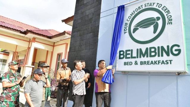 Peresmian penginapan belimbing untuk menunjang pariwisata di Pulo Aceh, pulau terluar. Foto: Prokopim Aceh Besar  