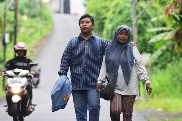 Devid Telussa dan Ibu Siti. Foto: Lukas/Biro Pers Sekretariat Presiden