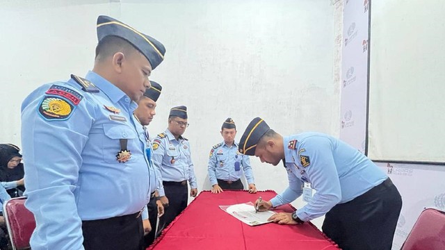 Penandatanganan Komitmen Bersama Pembangunan ZI Lapas Idi, Sumber Dokumentasi: Humas Lapas Idi