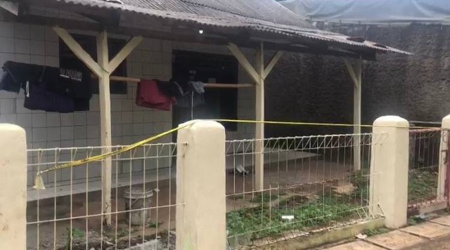 Rumah kontrakan yang dihuni Ai Maemunah di Bekasi. Foto: kumparan