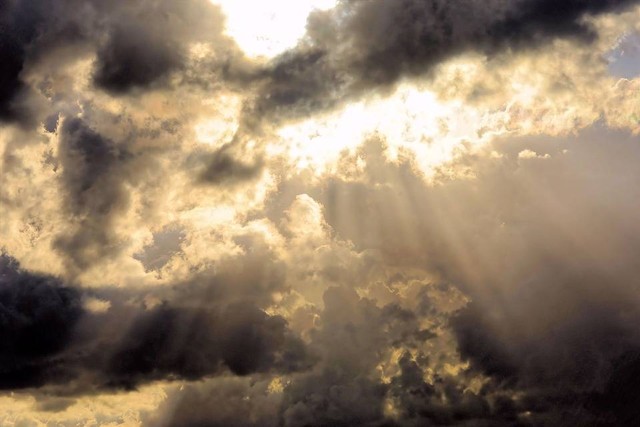 https://pixabay.com/id/users/kapa65-61253/ - langit awan matahari adalah