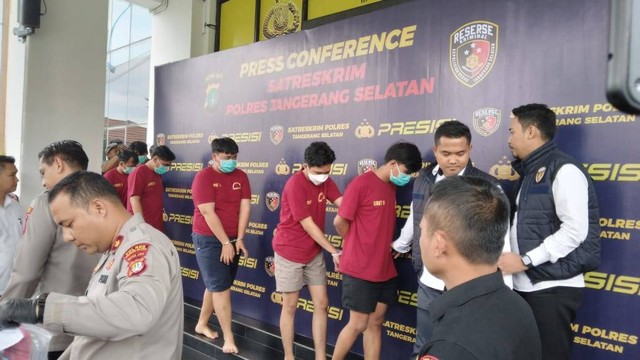 7 pemuda yang jadi tersangka penyerangan bus Persis Solo. Dok: Istimewa.