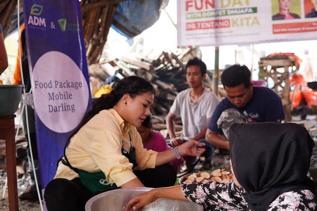 PT ADM Indonesia Trading & Logistics bermitra dengan Dompet Dhuafa untuk membantu para korban selamat dari gempa Cianjur. Salah satunya dukungan untuk dapur keliling dalam pemenuhan nutrisi maupun logistik bagi penyintas gempa