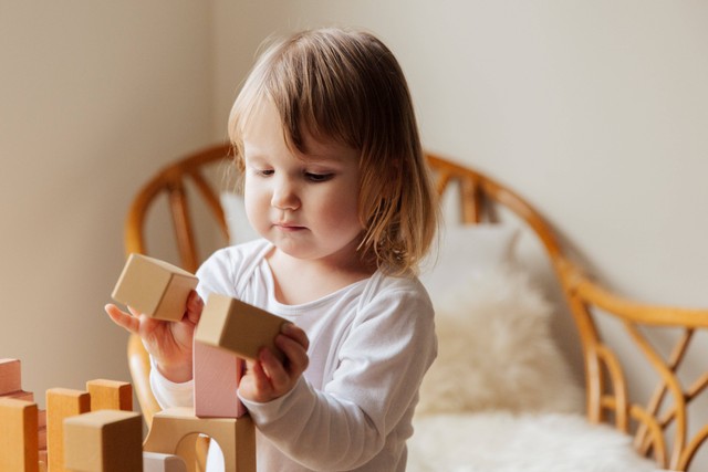 Ilustrasi anak melakukan aktivitas sensory play. Foto: Pexels.com