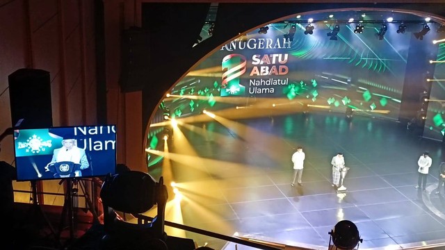 Wapres RI Ma'ruf Amin di acara Anugerah Satu Abad NU di Teater Tanah Airku, TMII, Jakarta, Selasa (31/1). Foto: Thomas Bosco/kumparan