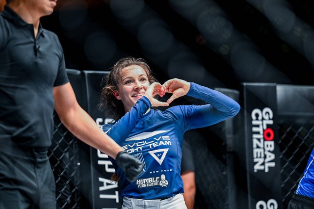 Danielle Kelly akan berlaga kembali di ONE Fight Night 7 pada Jumat (25/2/2023) dengan menghadapi Ayaka Miura. Foto: ONE Championship