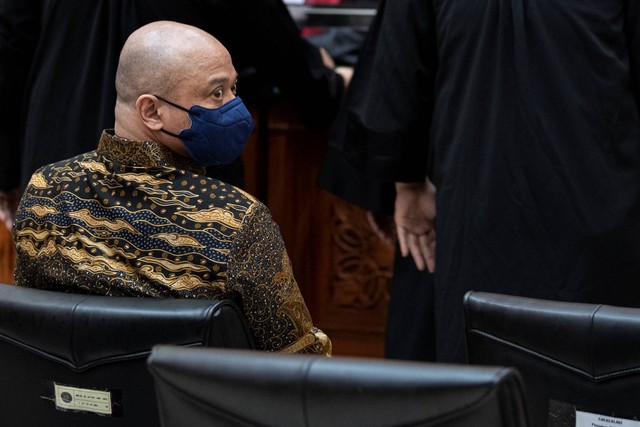 Mantan Kapolda Sumatra Barat, Irjen Pol Teddy Minahasa tiba untuk menjalani sidang dakwaan di Pengadilan Negeri Jakarta Barat, Jakarta, Kamis (2/2/2023). Foto: Sigid Kurniawan/ANTARA FOTO