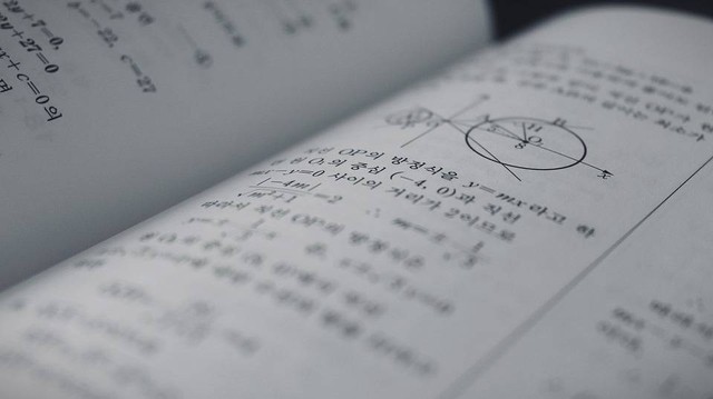 Ilustrasi Contoh Soal Panjang Busur. (Foto: Joshua_seajw92 by https://pixabay.com/id/)